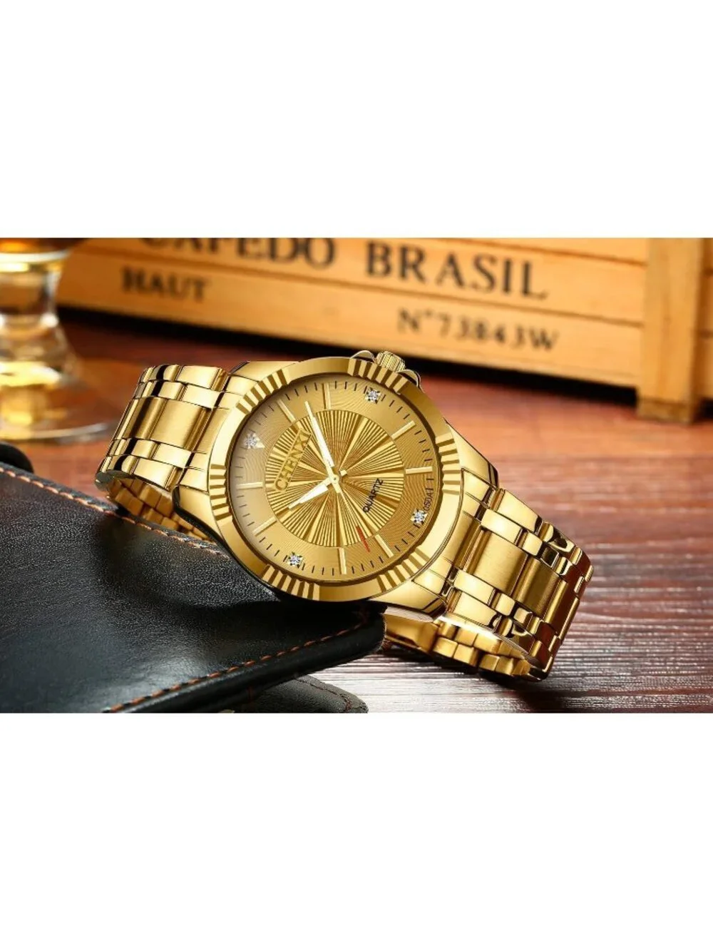 Men's Gold Analog Quartz Stainless Steel Crystals Classic Style Wrist Watch